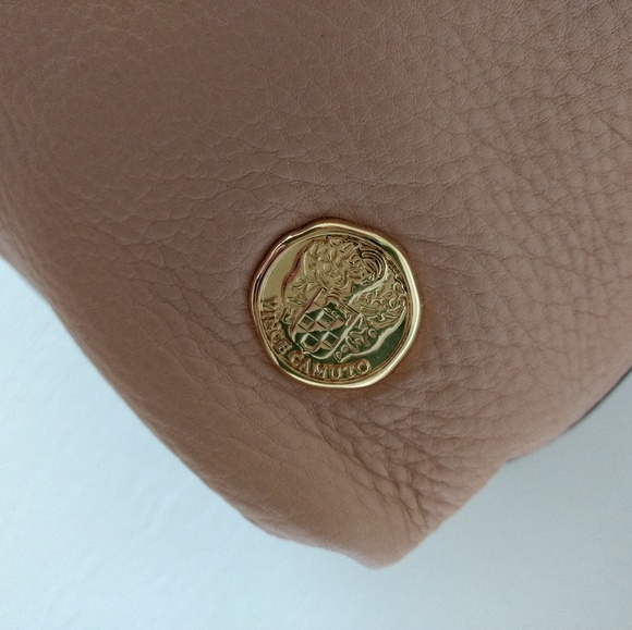 Vince Camuto handbag, black and tan leather bag - Picture 7 of 7